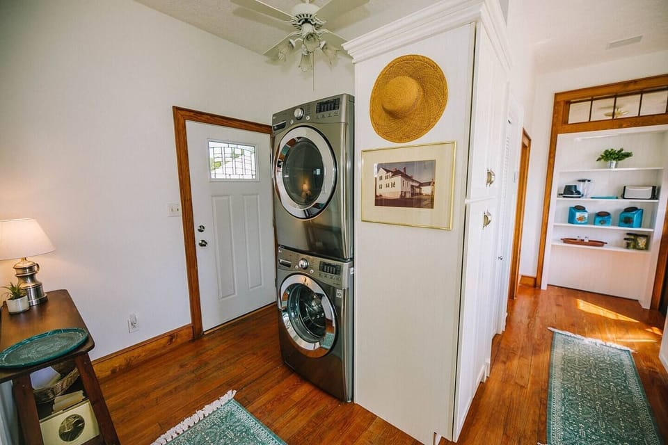 Laundry and Entrance