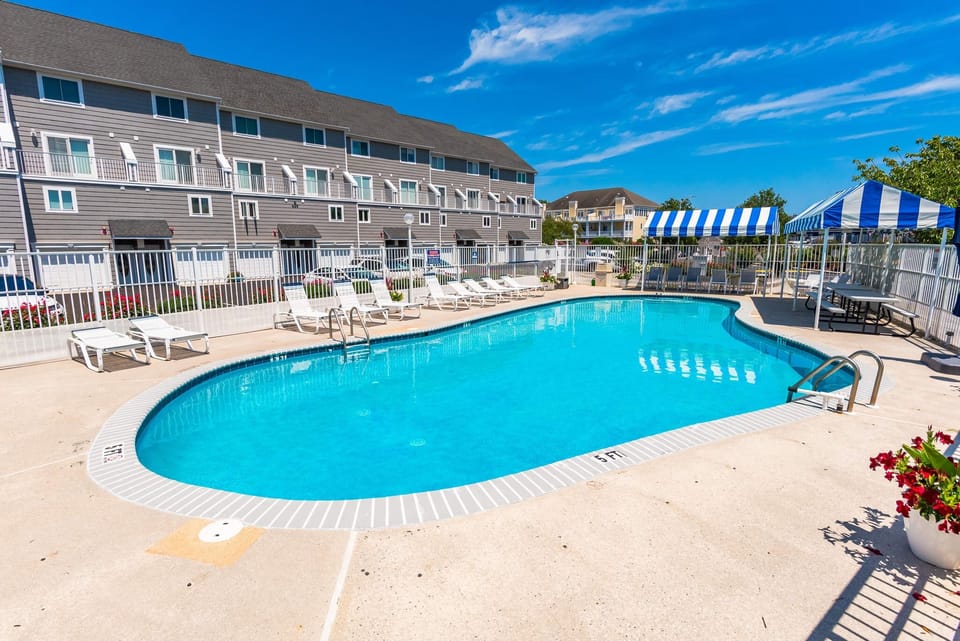 North End Pool