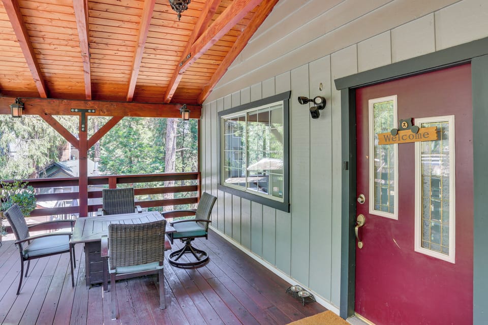 Private Deck | Dining Area