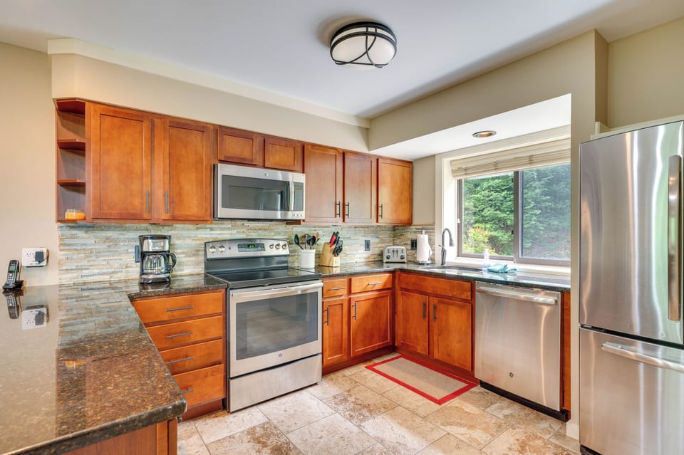 Living Room | 4-Story Townhome | Drip Coffee Maker | Toaster