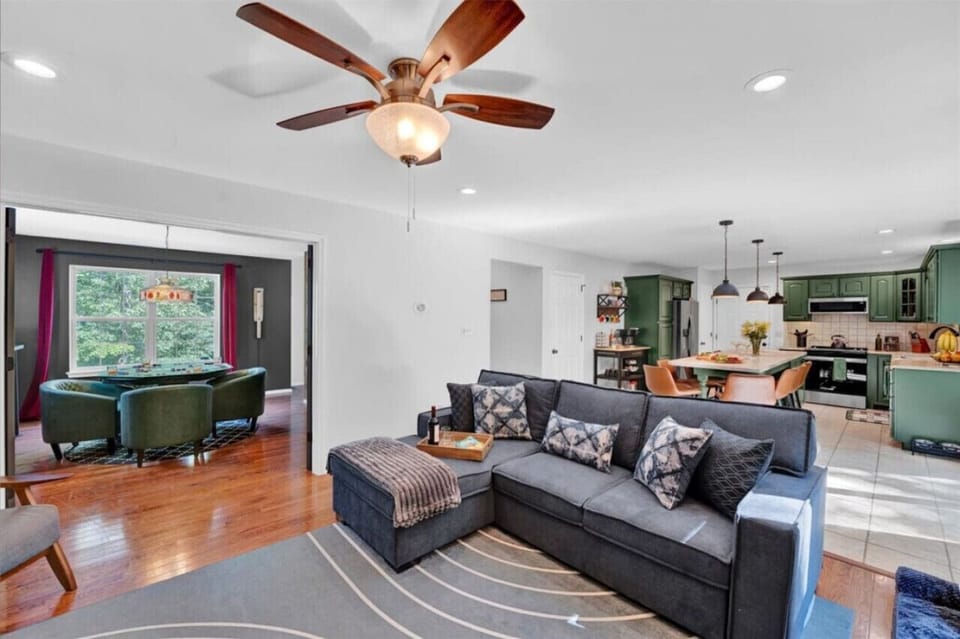 Spacious and inviting open living room, perfect for relaxing and gathering with loved ones.