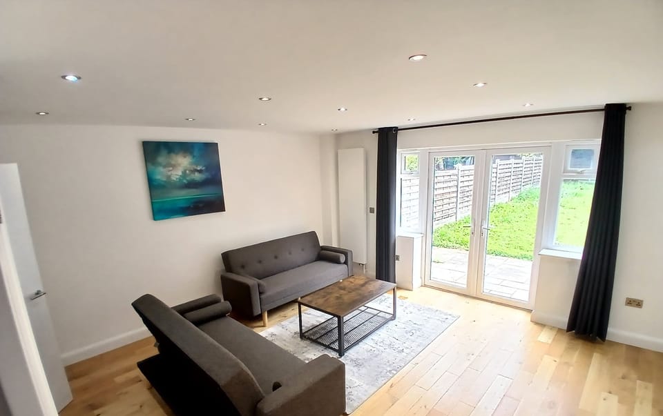 Living Room / Lounge