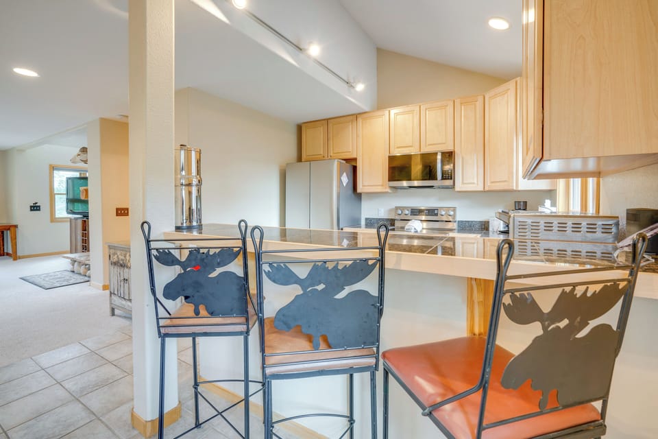 Kitchen | 2nd Floor | Cooking Basics | Toaster Oven