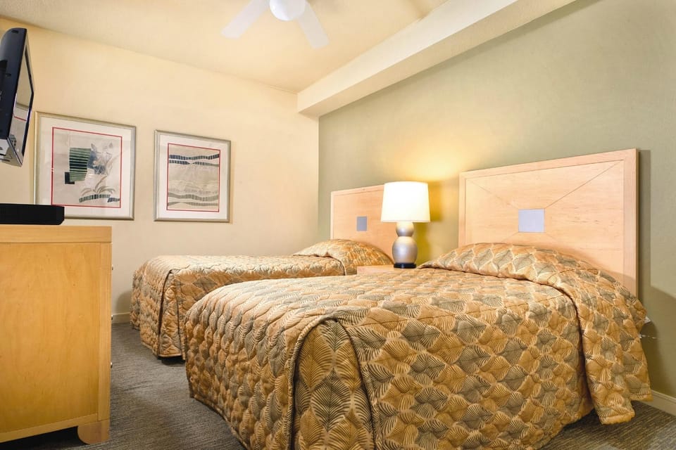 Guest bedroom