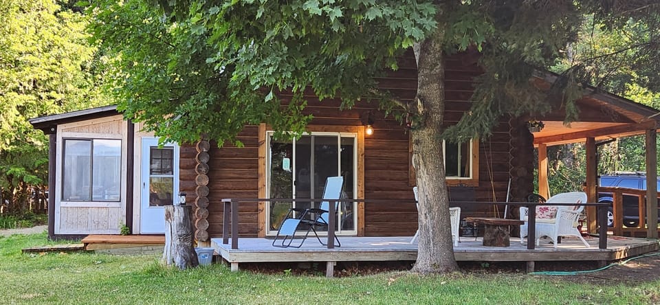 Side view of deck
