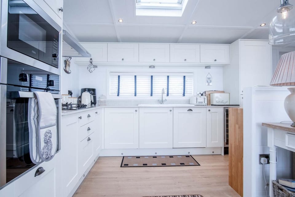 Shearwater 30 - 2 Bedroom Lodge - Summerhill (22349)