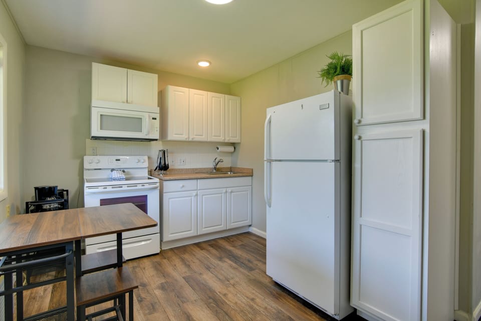 Kitchen | Cooking Basics | Dishware & Flatware