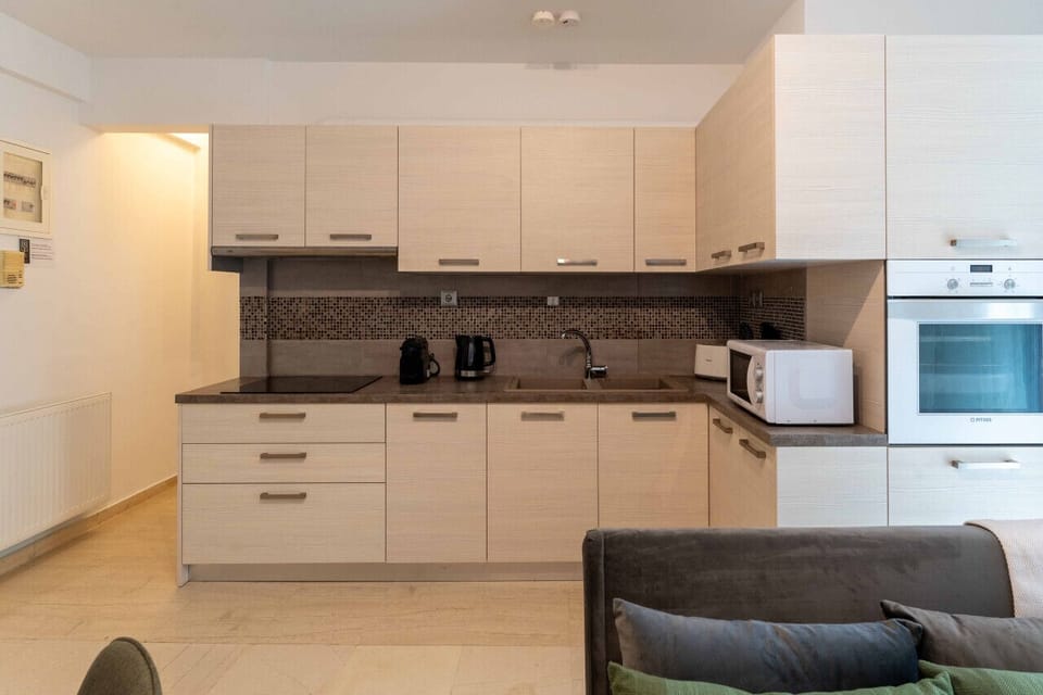 Spacious Kitchen!
