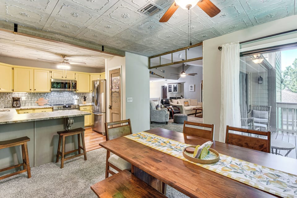 Salem Vacation Rental | 2BR | 2.5BA | Steps to Enter | 1,750 Sq Ft