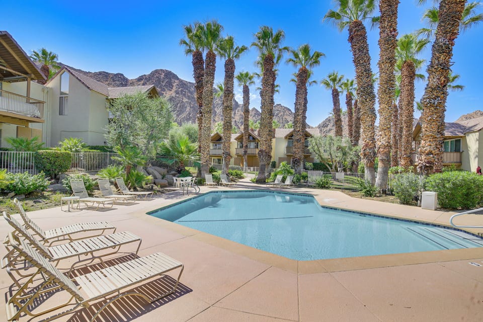 Mountain Cove | Community Pool