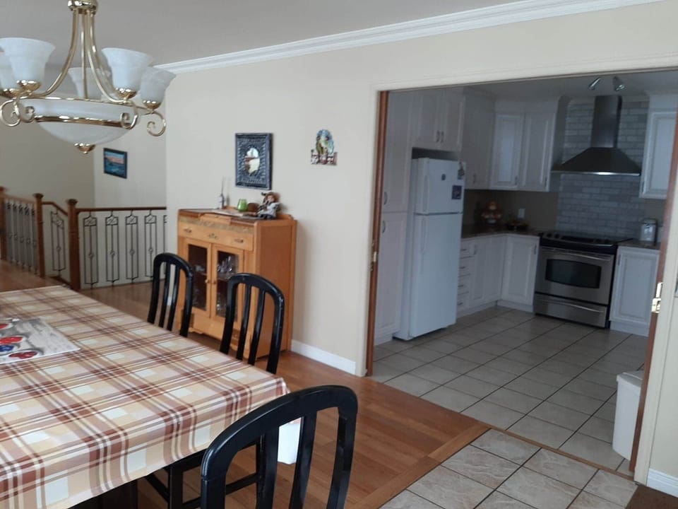 Dining room, kitchen