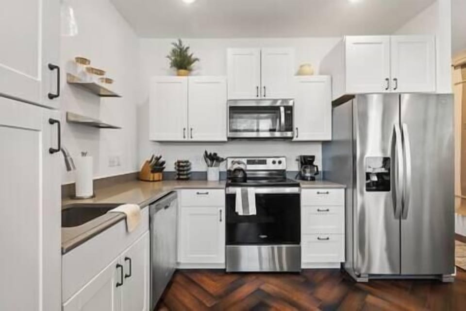 Kitchen (1)