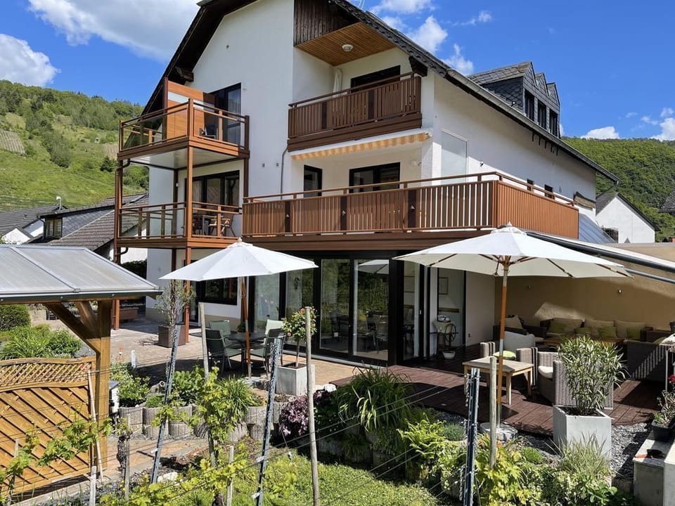 Double room 9 - Gäste- und Weinhaus Haus Schatzgarten Bed and Breakfast in Cochem-Zell