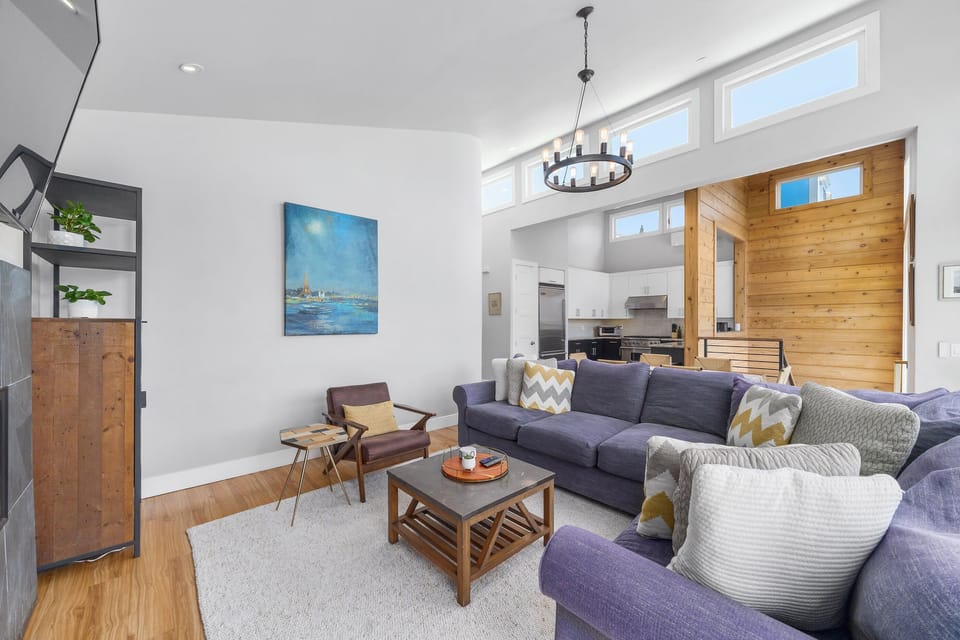 Living Room - Upstairs