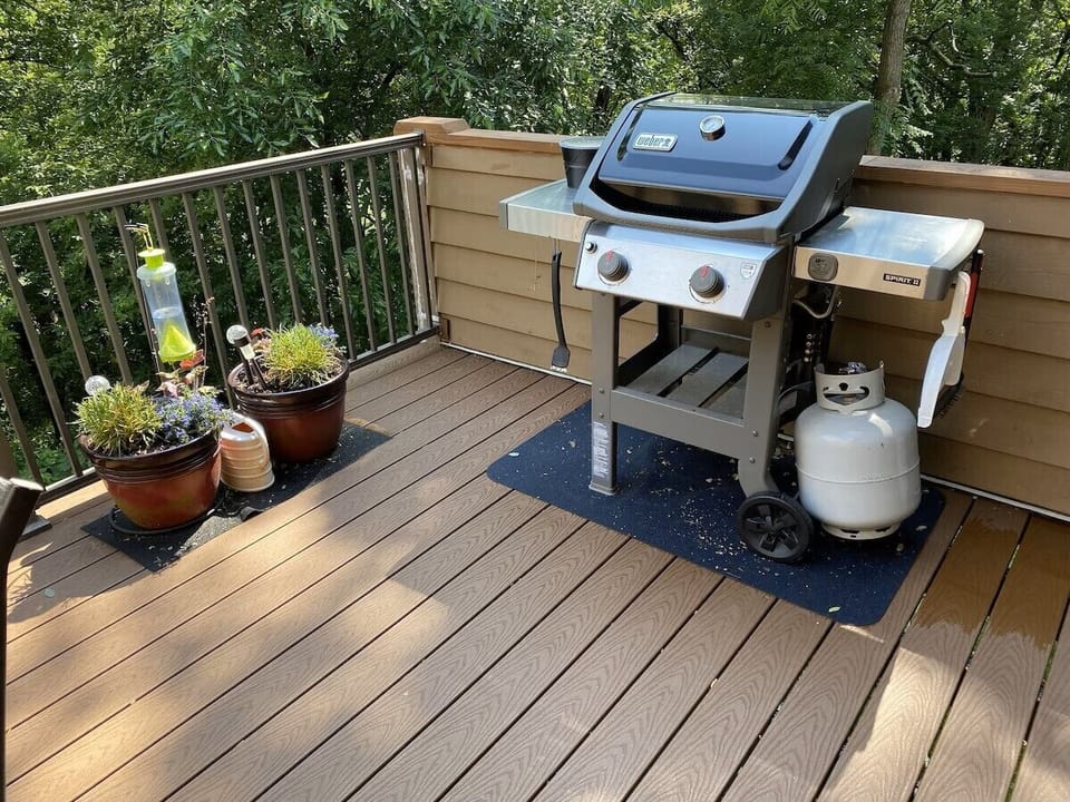 Main Floor Elevated Deck Weber Gas Grill