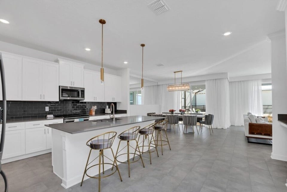 4350SceneLane,StoreyLake_23