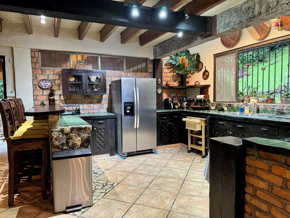 Fully equipped kitchen