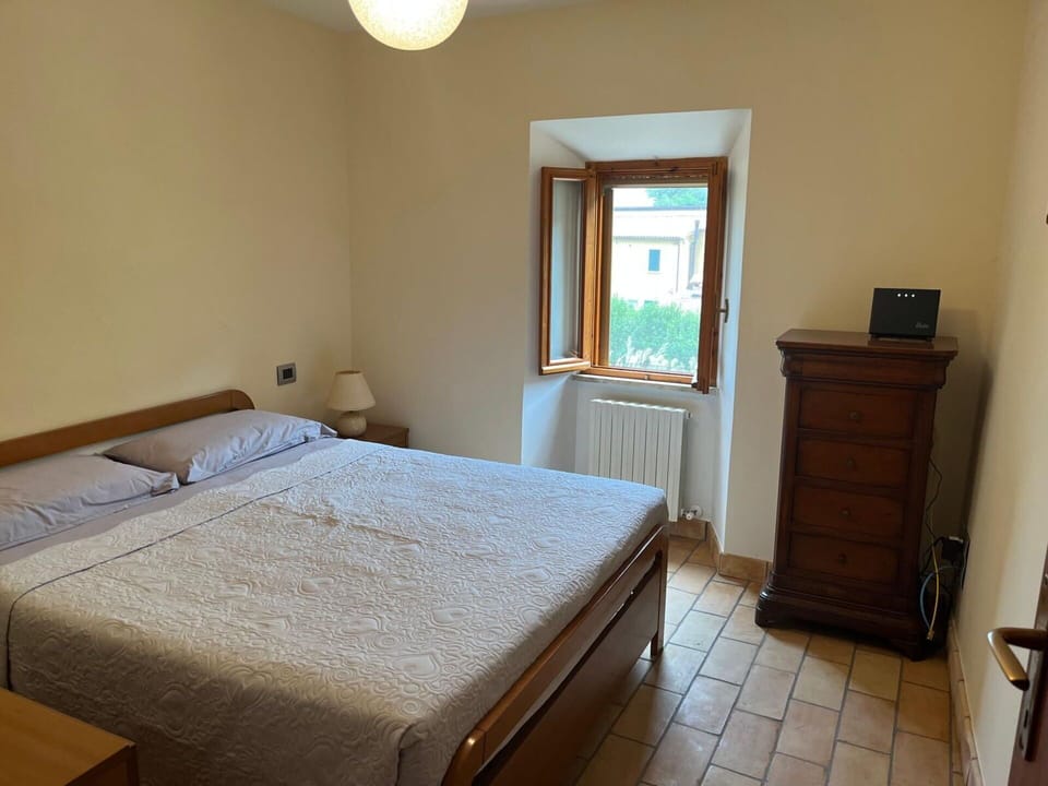 Autumn, Bedroom, Spring, Summer