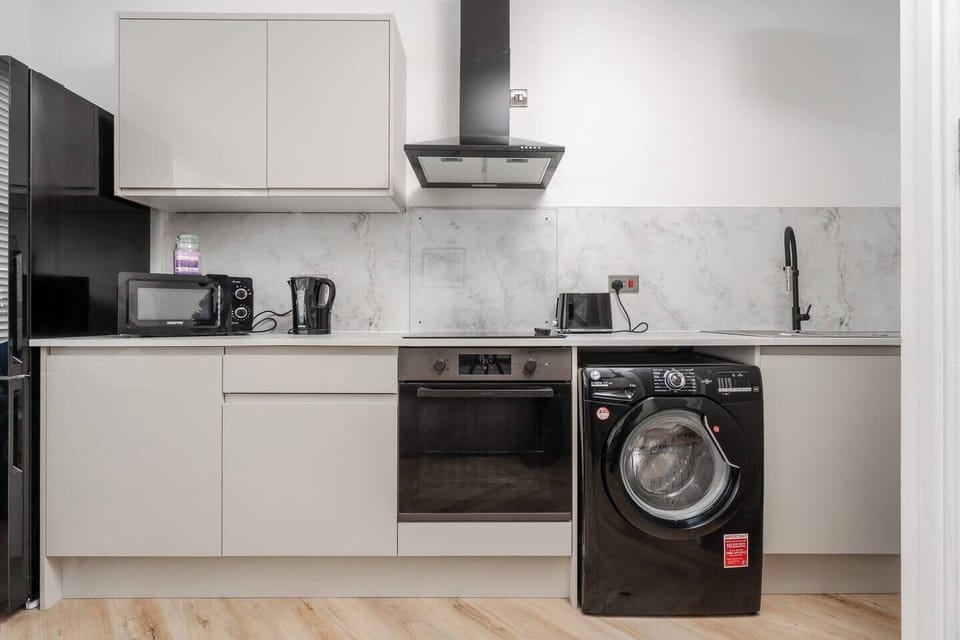 Fully Fitted Kitchen with everything you need to enjoy a lovely stay.

Features:
1 x Washing Machine