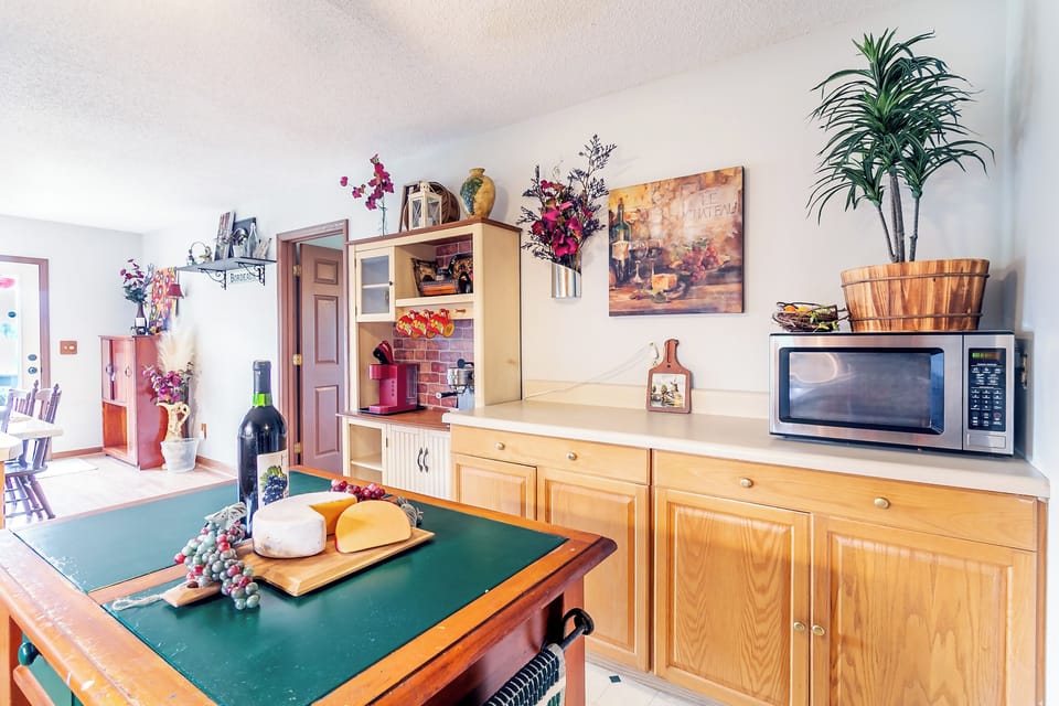 Room for cooking and chatting