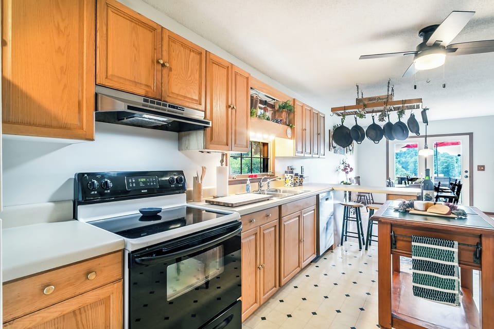 Cozy farmhouse kitchen