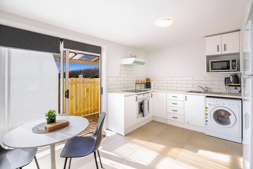 The kitchen has the combo washing machine and dryer which is great if you need to do any laundry while staying.
