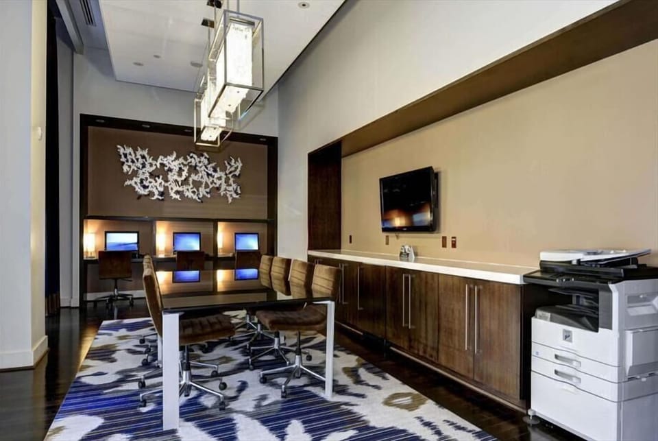 South Arlington Arlington 2 Bedroom Common Area