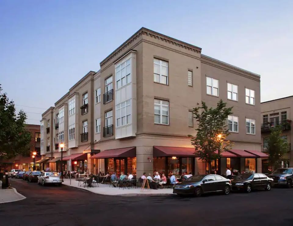 So many shops and restaurants in Glenwood Park.