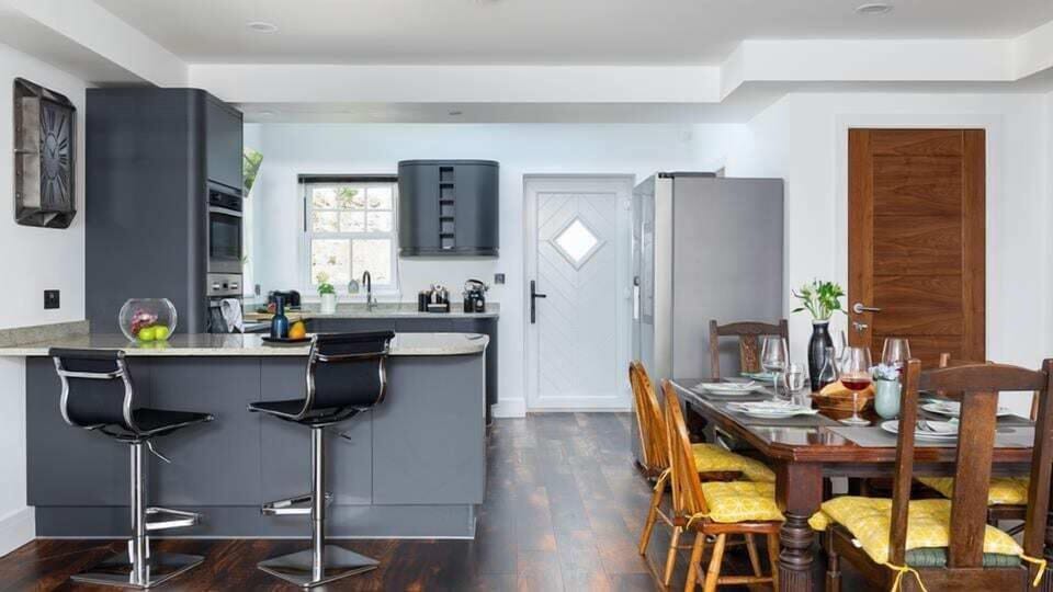 Kitchen/Dining Area
