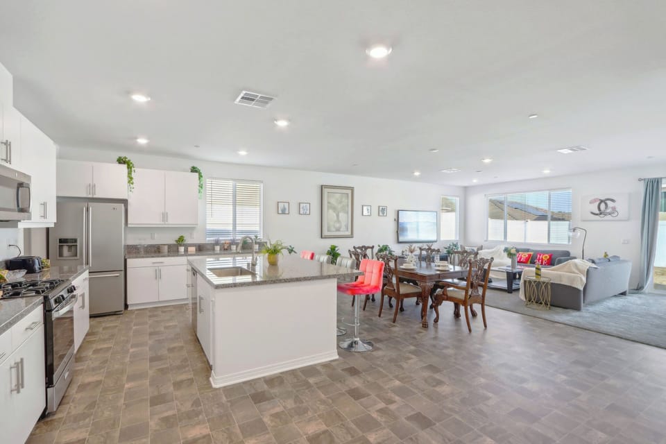 Convenient kitchen, just steps from the living room for easy entertaining!