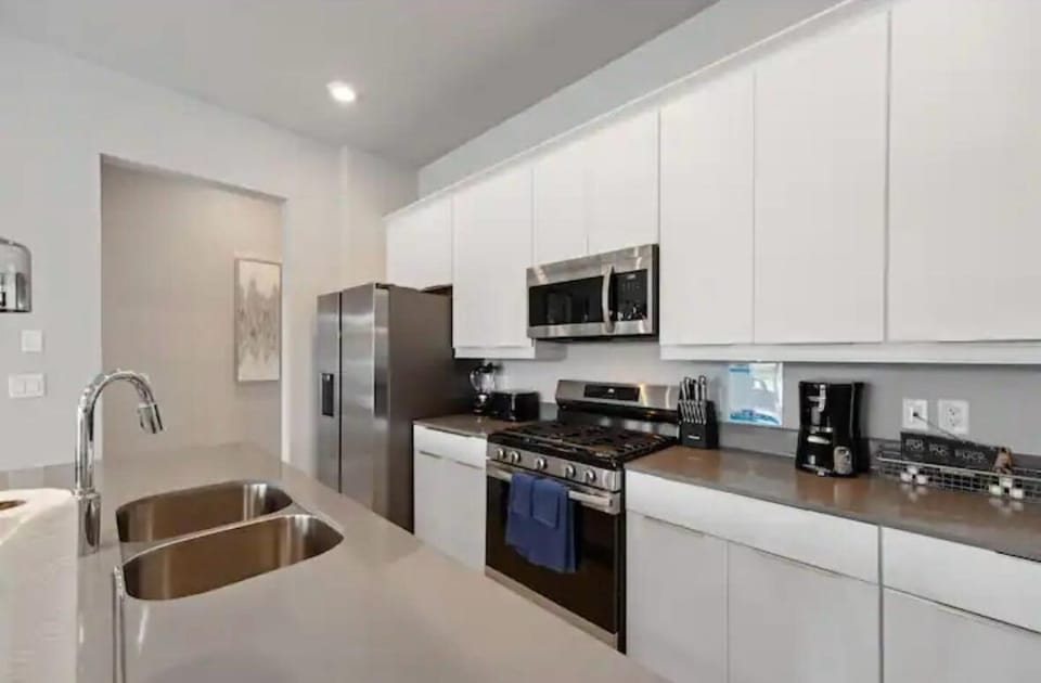 Gourmet Kitchen with Stainless Steel appliances and all of the comforts of home.