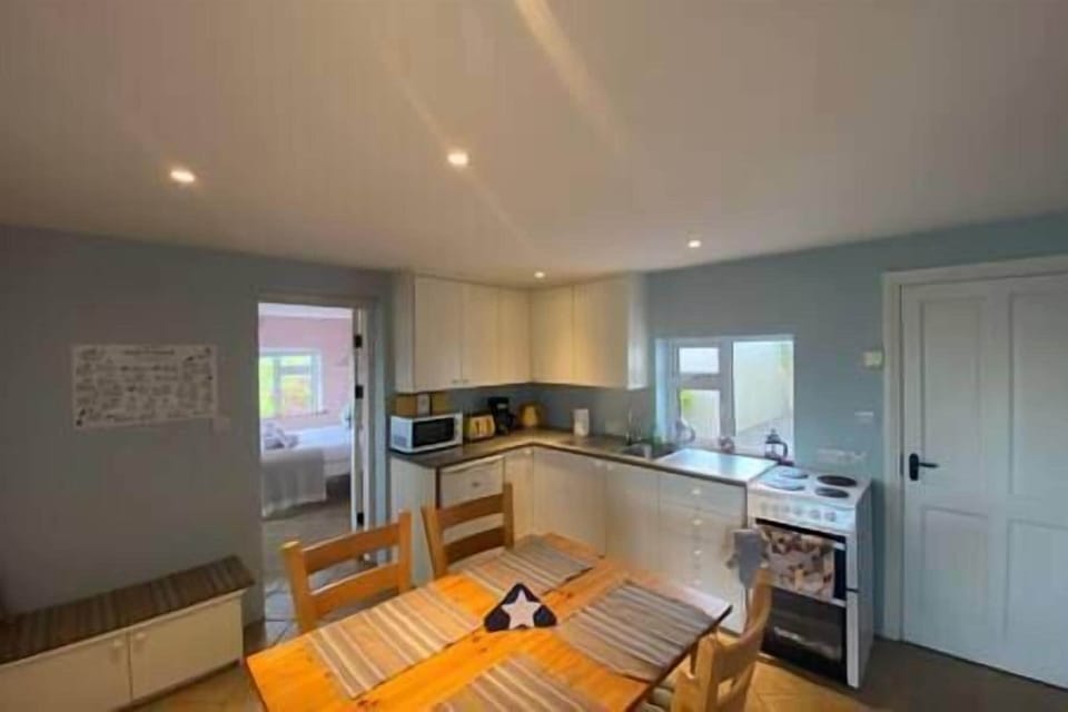 2fee7059 e8c2 499b bca0 fe46f29a1ec6