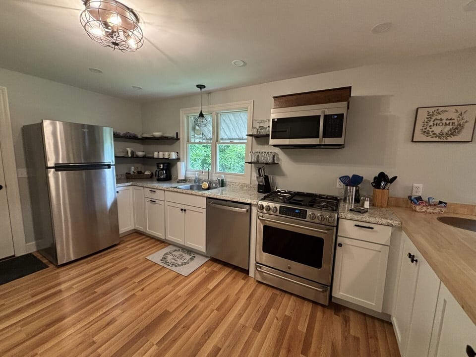 Fully equipped kitchen
