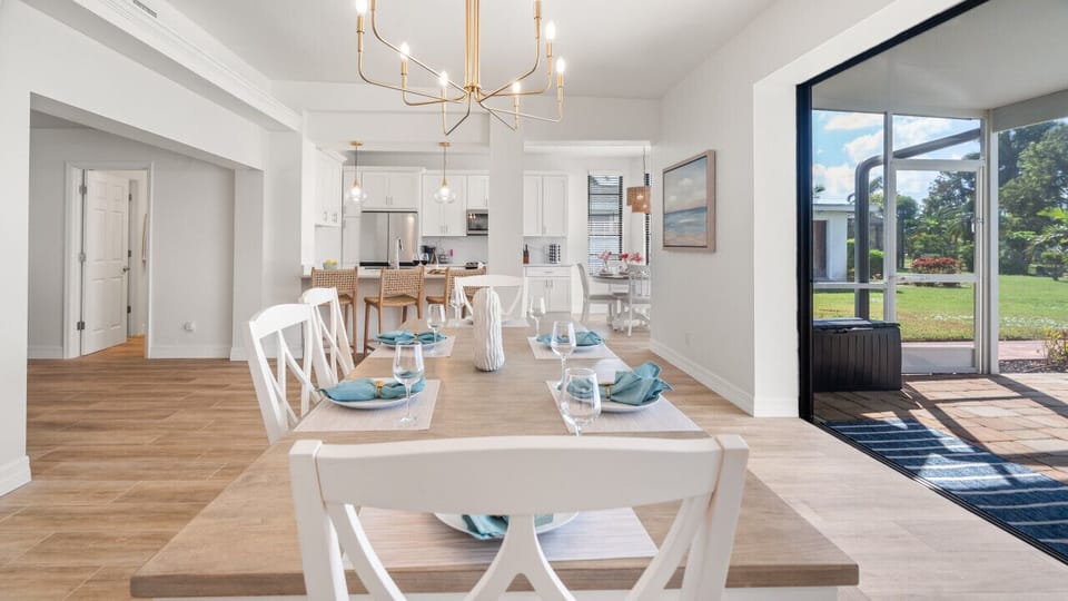 Spacious Dining Room