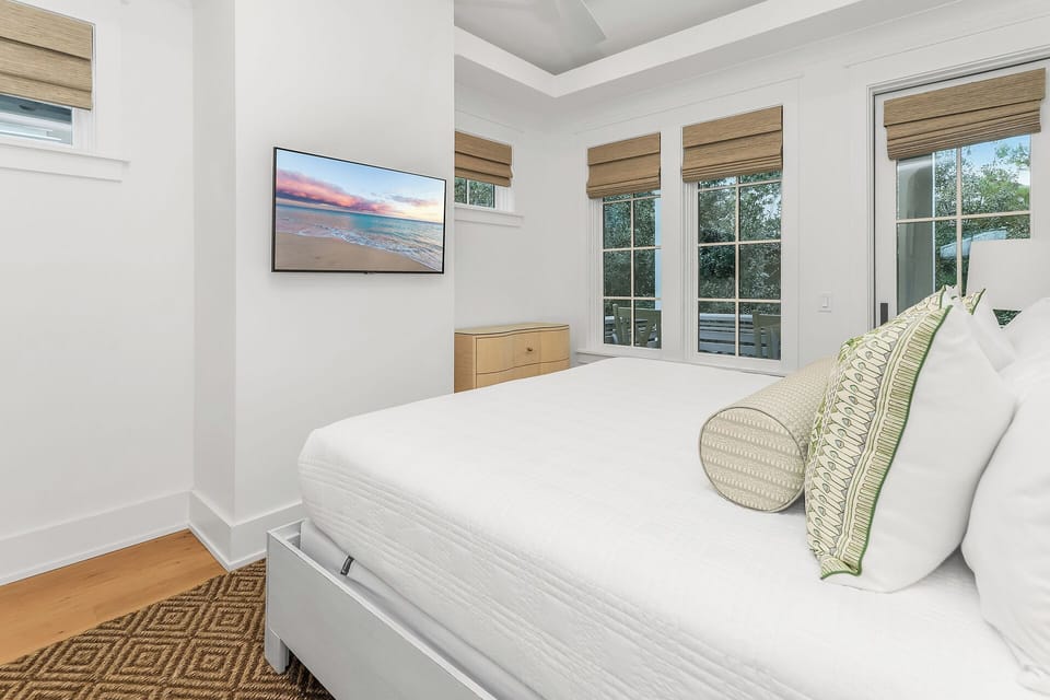 Harp's Haven Main House - Rosemary - Second Floor - Bedroom 3 - King Suite - Private Bathroom/Balcony