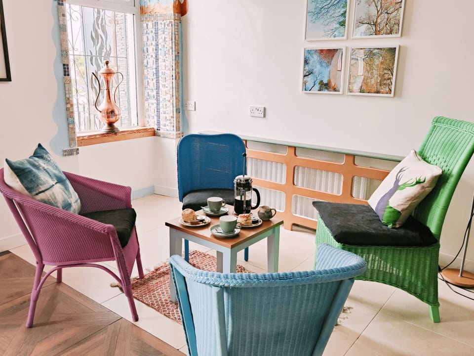 Breakfast seating area