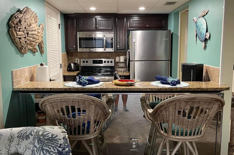 Kitchen/Bar