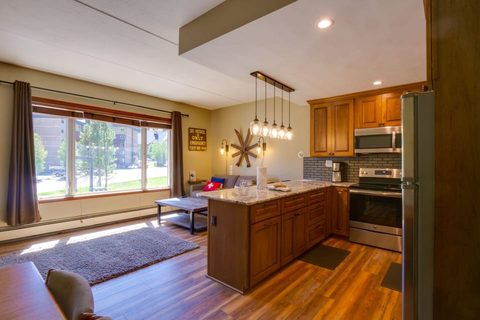 Indoors, Floor, Flooring, Hardwood, Furniture