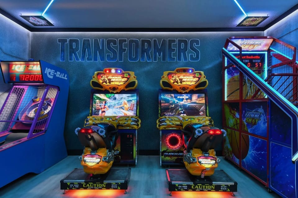 Transformers paradise: Where epic battles meet custom gaming glory