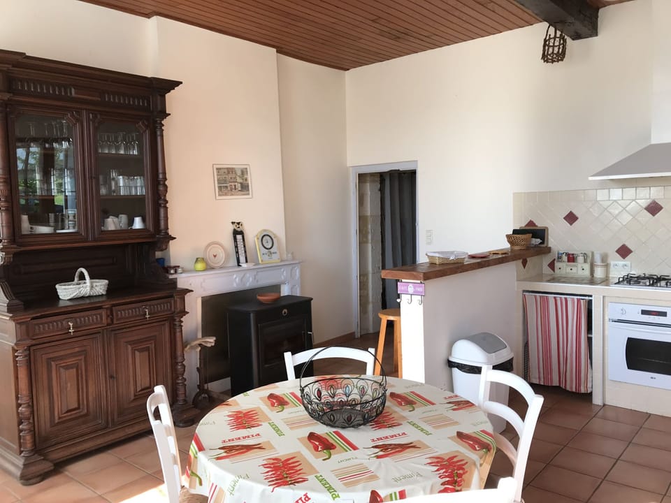 Kitchen / Dining Room