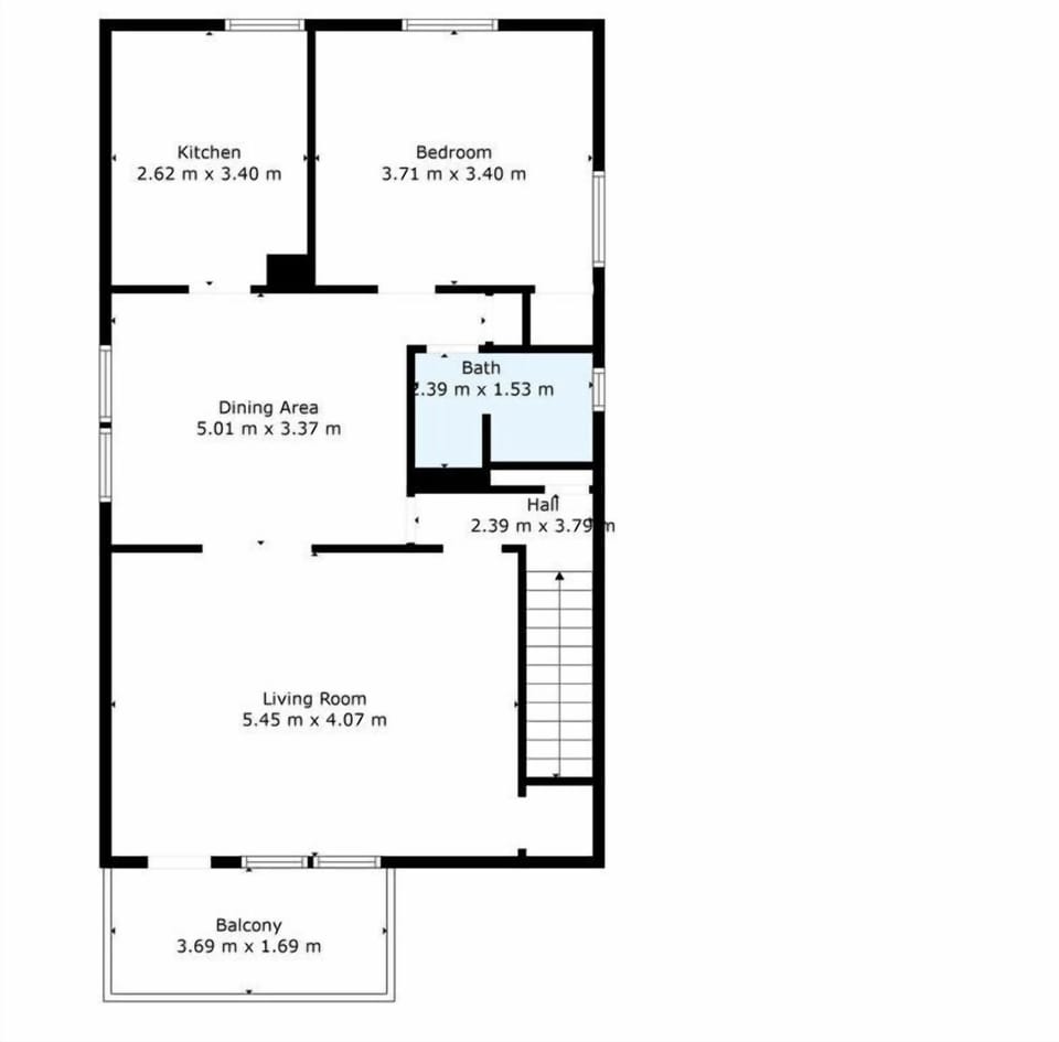 Floor plan for this 800 square foot second-floor apartment.