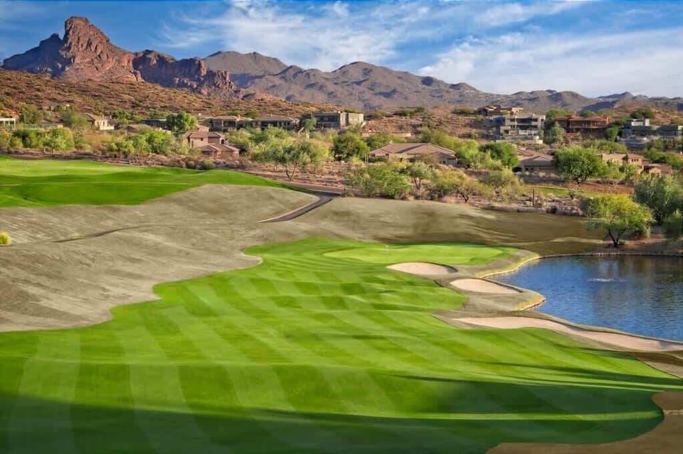 Eagle Mountain Golf Club is 5 minutes away from the house! Enjoy scenic mountain view golf with elevated tee shots on several holes. Highly recommend all golfers making a tee time here.