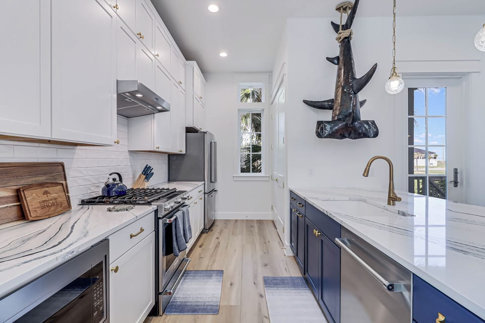 Kitchen, 1st Floor