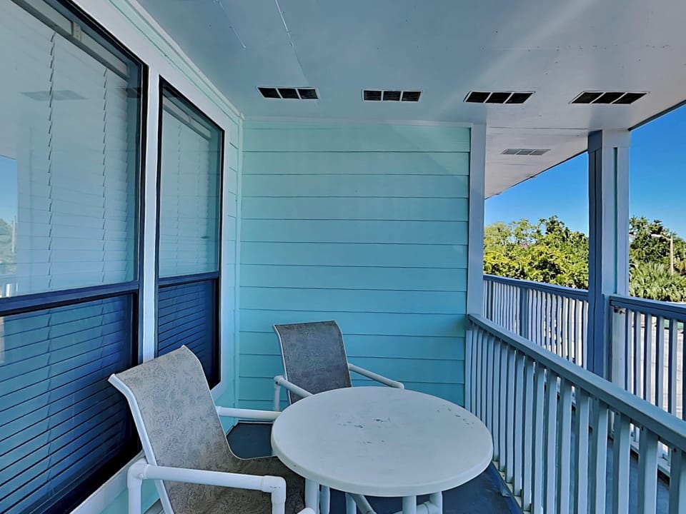 Furnished Balcony - Beautiful Community View
