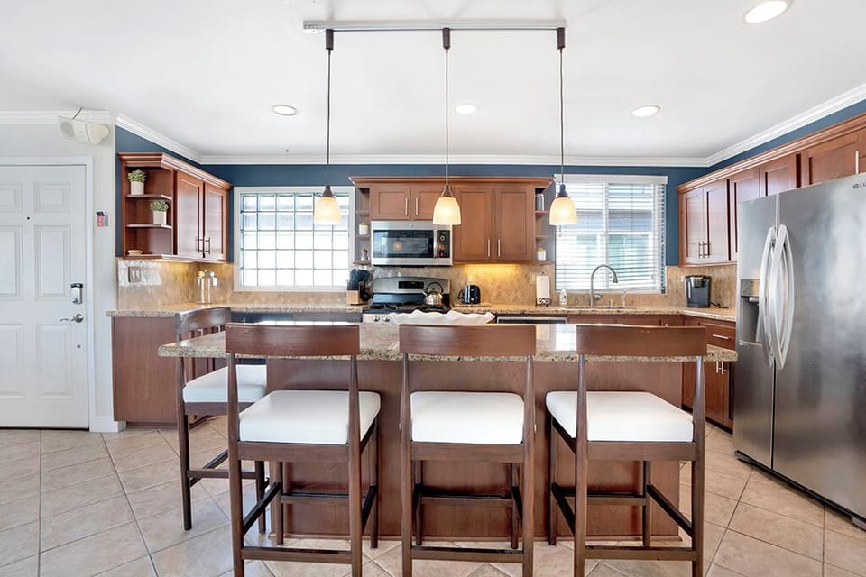 Island seating & Kitchen