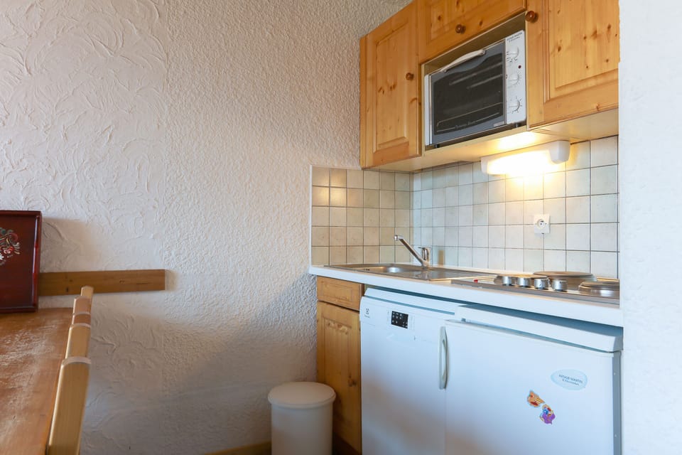 Prepare a small meal in your kitchenette.