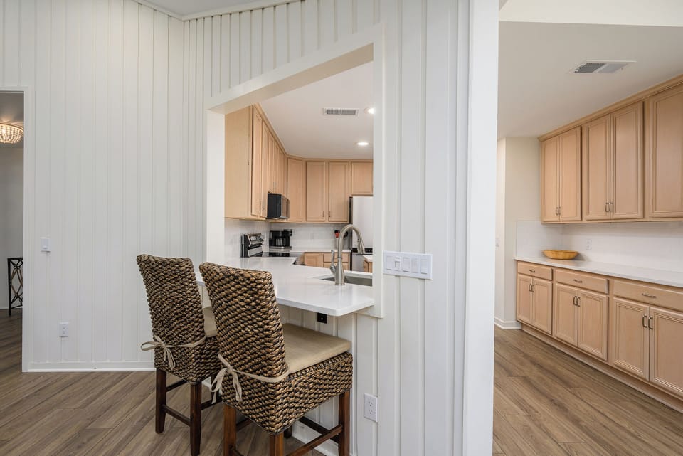 Kitchen features a breakfast bar