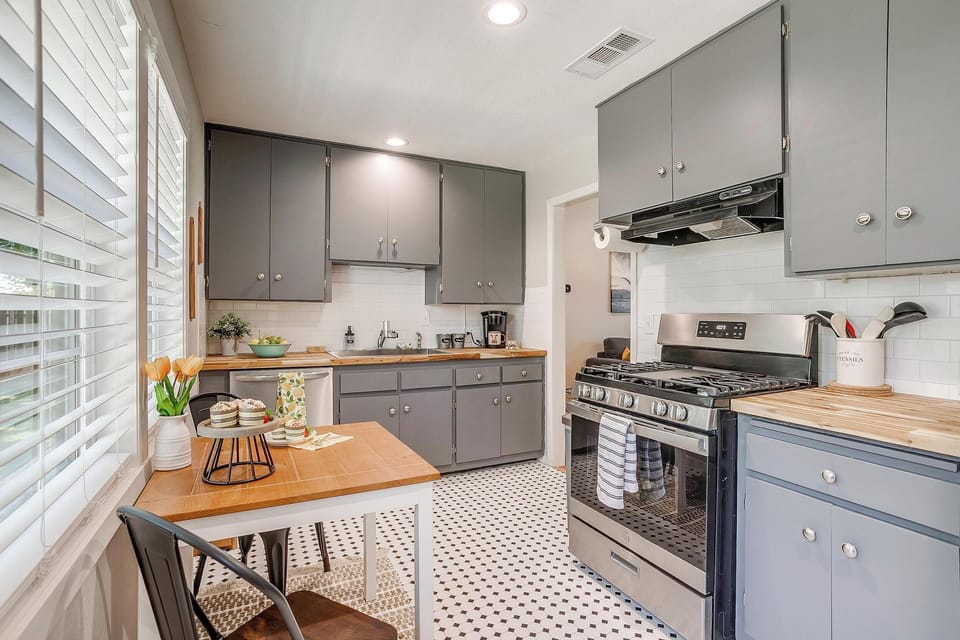 All set and ready for you to cook your favorite meals.

