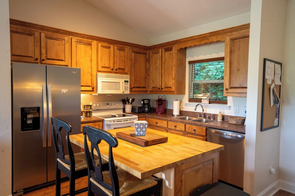 Additional seating at the kitchen island