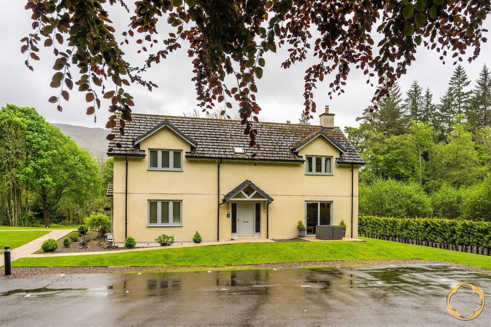 PET FRIENDLY COTTAGE